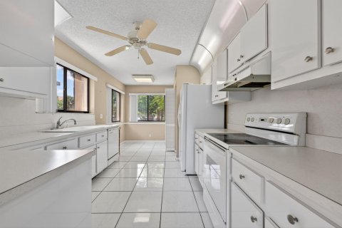 Condo in Davie, Florida, 2 bedrooms  № 2177444 - photo 28