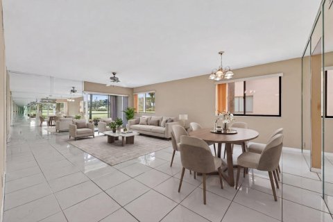 Condo in Davie, Florida, 2 bedrooms  № 2177444 - photo 19