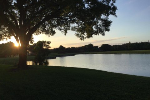 Condo in Davie, Florida, 2 bedrooms  № 2177444 - photo 10