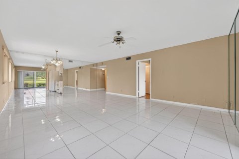 Condo in Davie, Florida, 2 bedrooms  № 2177444 - photo 20