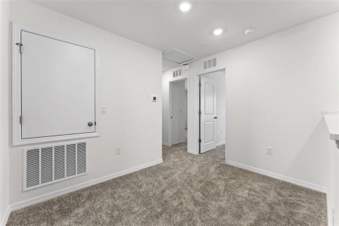 Adosado en venta en Apopka, Florida, 3 dormitorios, 163.79 m2 № 1801577 - foto 17