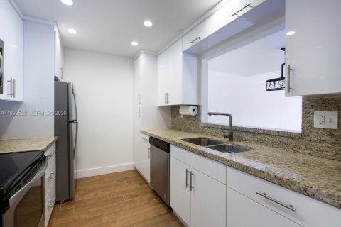 Купить таунхаус в Майами, Флорида 2 спальни, 135.92м2, № 2052159 - фото 7