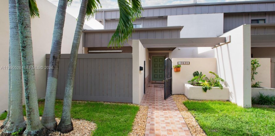 Таунхаус в Майами, Флорида 2 спальни, 135.92м2 № 2052159