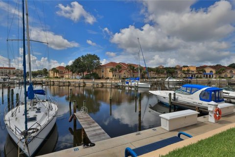 Townhouse in Palm Coast, Florida 3 bedrooms, 174.19 sq.m. № 1908029 - photo 25
