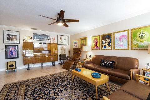 Touwnhouse à vendre à Hollywood, Floride: 2 chambres, 150.04 m2 № 1987407 - photo 3