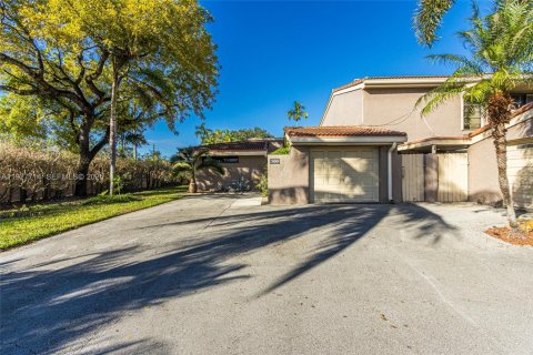 Touwnhouse à vendre à Hollywood, Floride: 2 chambres, 150.04 m2 № 1987407 - photo 19