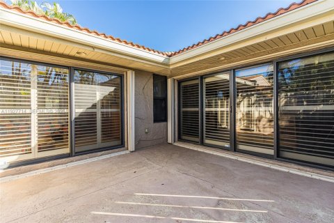 Touwnhouse à vendre à Hollywood, Floride: 2 chambres, 150.04 m2 № 1987407 - photo 13