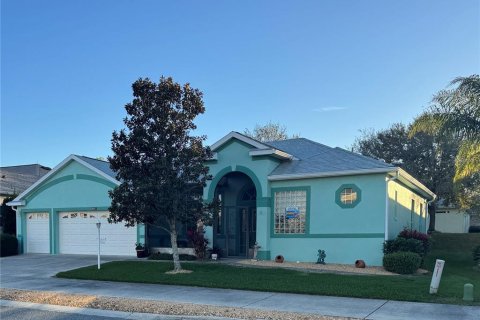 House in Leesburg, Florida 3 bedrooms, 221.2 sq.m. № 1548434 - photo 2