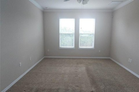 House in Kissimmee, Florida 3 bedrooms, 220.09 sq.m. № 1609346 - photo 11