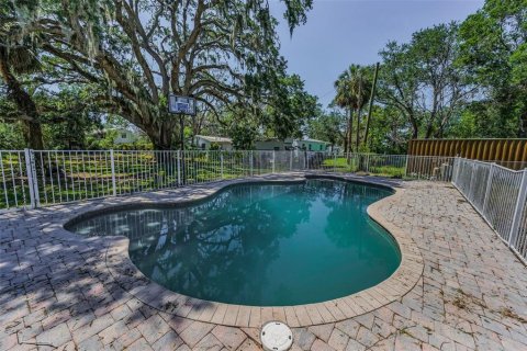 House in New Port Richey, Florida 4 bedrooms, 167.97 sq.m. № 1721284 - photo 30