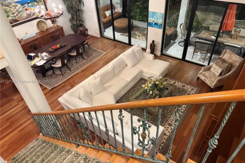 Townhouse in Boca Raton, Florida 3 bedrooms, 340.58 sq.m. № 1731861 - photo 4
