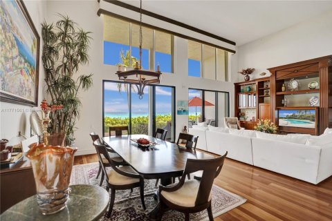 Townhouse in Boca Raton, Florida 3 bedrooms, 340.58 sq.m. № 1731861 - photo 3