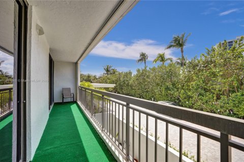 Townhouse in Boca Raton, Florida 3 bedrooms, 340.58 sq.m. № 1731861 - photo 25