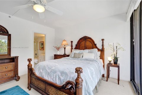 Townhouse in Boca Raton, Florida 3 bedrooms, 340.58 sq.m. № 1731861 - photo 22