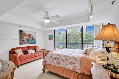 Townhouse in Boca Raton, Florida 3 bedrooms, 340.58 sq.m. № 1731861 - photo 17