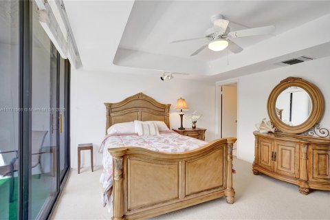 Townhouse in Boca Raton, Florida 3 bedrooms, 340.58 sq.m. № 1731861 - photo 18