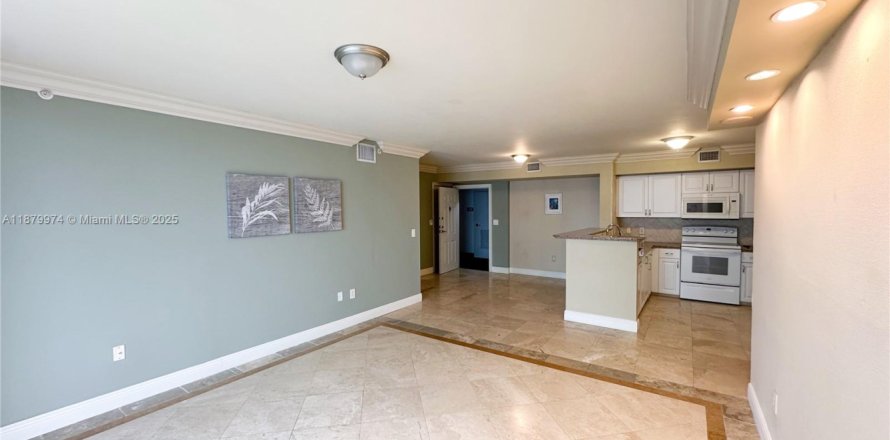 Condominio en Miami, Florida, 2 dormitorios  № 1921337
