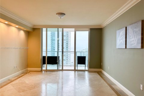 Condominio en venta en Miami, Florida, 2 dormitorios, 105.91 m2 № 1921337 - foto 4