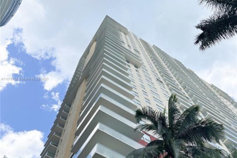 Condominio en venta en Miami, Florida, 2 dormitorios, 105.91 m2 № 1921337 - foto 8