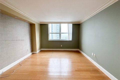 Condominio en venta en Miami, Florida, 2 dormitorios, 105.91 m2 № 1921337 - foto 6