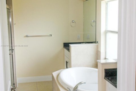 Villa ou maison à vendre à Port St. Lucie, Floride: 4 chambres, 183.95 m2 № 1975803 - photo 2