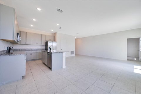 Casa en venta en Haines City, Florida, 4 dormitorios, 170.01 m2 № 1913098 - foto 8