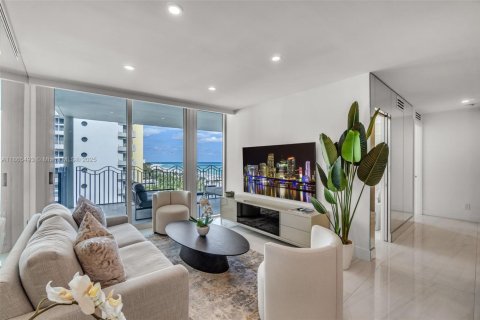 Купить кондоминиум в Майами-Бич, Флорида 3 спальни, 161.65м2, № 1978550 - фото 9