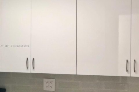 Снять в аренду кондоминиум в Майами-Бич, Флорида 51.28м2, № 2005459 - фото 6