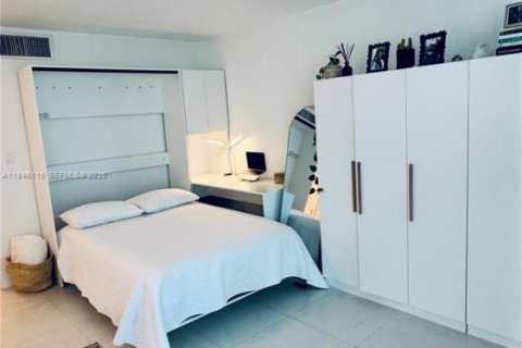 Снять в аренду кондоминиум в Майами-Бич, Флорида 51.28м2, № 2005459 - фото 26