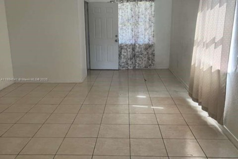 Adosado en alquiler en Homestead, Florida, 3 dormitorios, 107.77 m2 № 1950773 - foto 2