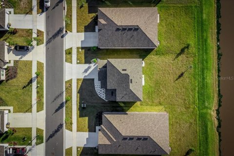 Villa ou maison à vendre à Kissimmee, Floride: 5 chambres, 212.47 m2 № 2273097 - photo 9