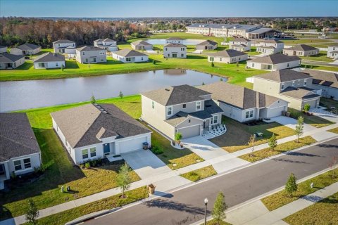 Villa ou maison à vendre à Kissimmee, Floride: 5 chambres, 212.47 m2 № 2273097 - photo 6