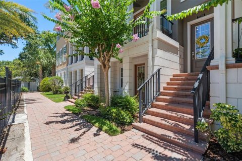Touwnhouse à vendre à Orlando, Floride: 4 chambres, 178.93 m2 № 1805197 - photo 2