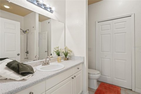 Condo in Sarasota, Florida, 2 bedrooms № 2383474 - photo 15