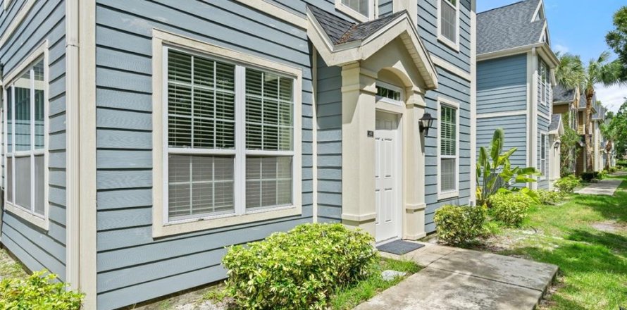 Condo in Sarasota, Florida, 2 bedrooms № 2383474