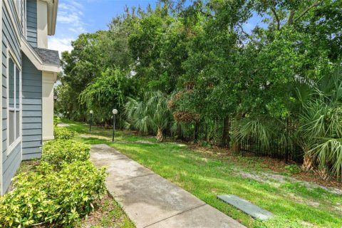 Condo in Sarasota, Florida, 2 bedrooms № 2383474 - photo 24