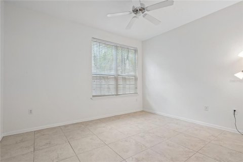 Condo in Sarasota, Florida, 2 bedrooms № 2383474 - photo 19