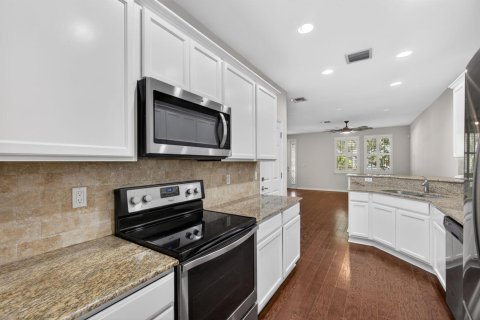 Townhouse in Jupiter, Florida 3 bedrooms, 142.42 sq.m. № 2190248 - photo 12