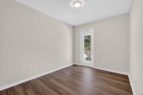 Townhouse in Jupiter, Florida 3 bedrooms, 142.42 sq.m. № 2190248 - photo 26
