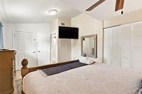House in Hernando Beach, Florida 2 bedrooms, 89.28 sq.m. № 2316582 - photo 24