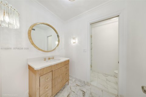 Casa en alquiler en Miami Beach, Florida, 5 dormitorios, 531.12 m2 № 2054353 - foto 9