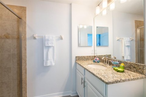 Adosado en venta en Kissimmee, Florida, 5 dormitorios, 188.03 m2 № 2324366 - foto 30