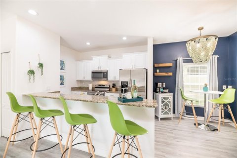 Adosado en venta en Kissimmee, Florida, 5 dormitorios, 188.03 m2 № 2324366 - foto 8