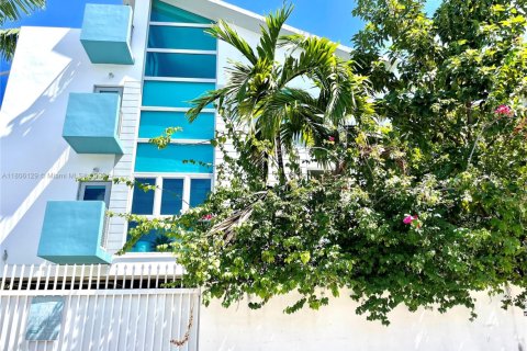 Condominio en venta en Miami Beach, Florida, 2 dormitorios, 128.3 m2 № 1741337 - foto 25