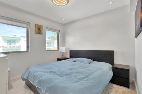 Condominio en venta en Miami Beach, Florida, 2 dormitorios, 128.3 m2 № 1741337 - foto 9