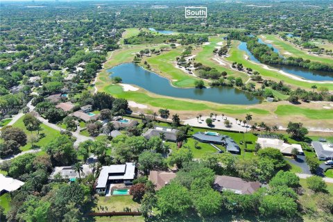 Condo in Plantation, Florida, 2 bedrooms  № 2051603 - photo 28