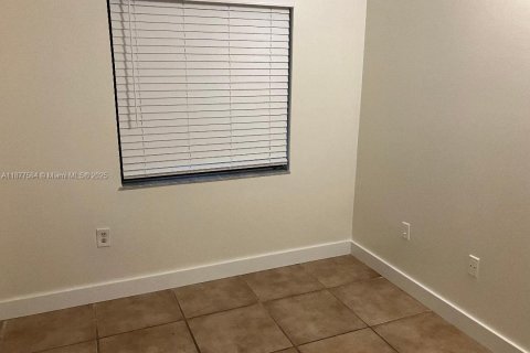 Copropriété à louer à Miami, Floride: 3 chambres, 96.62 m2 № 1922788 - photo 11