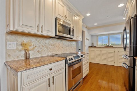 Condo in Englewood, Florida, 2 bedrooms  № 1787438 - photo 8