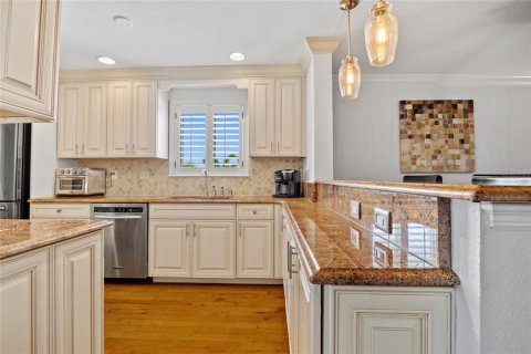 Condo in Englewood, Florida, 2 bedrooms  № 1787438 - photo 9