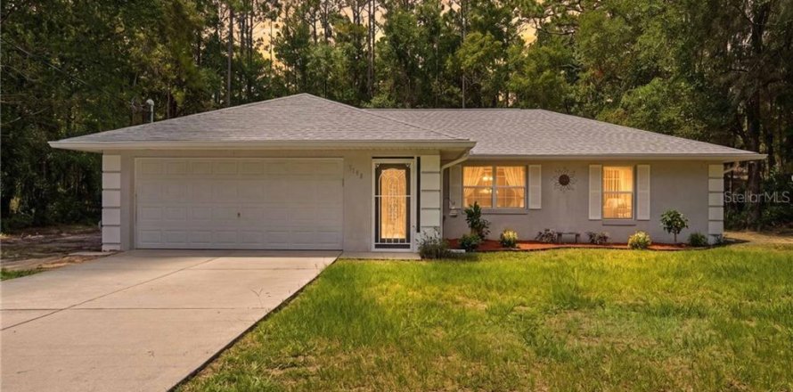 Casa en Inverness, Florida 3 dormitorios № 2404482